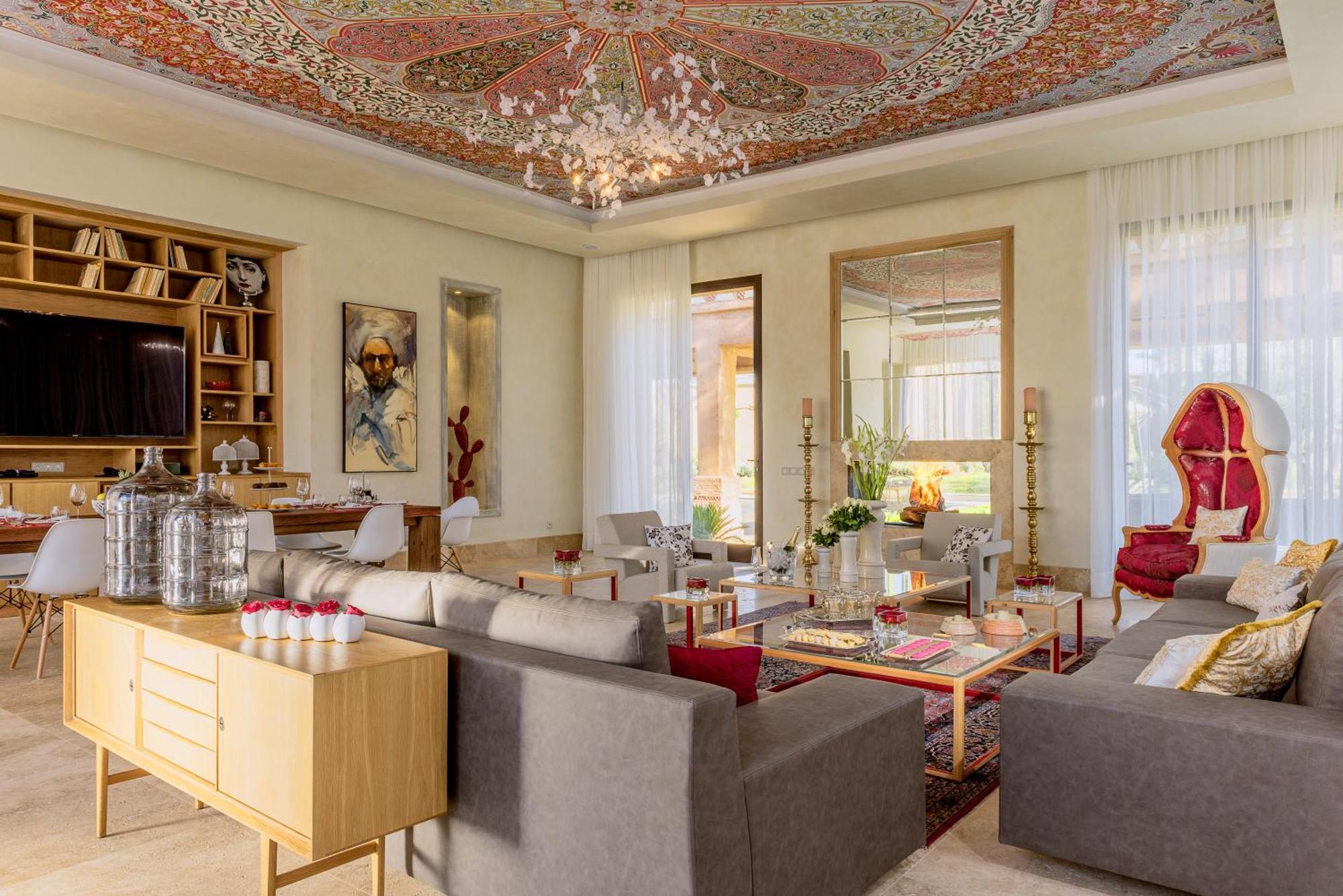 Tigmiza Boutique Hotel & Spa Ouled Jelal Ruang foto The interior of the presidential suite at the Ritz-Carlton, Jerusalem