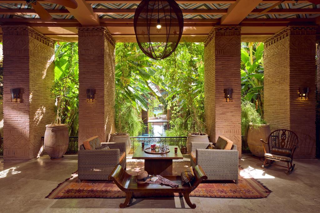 Tigmiza Boutique Hotel & Spa Ouled Jelal Bagian luar foto The lobby at the Four Seasons Resort, Maldives