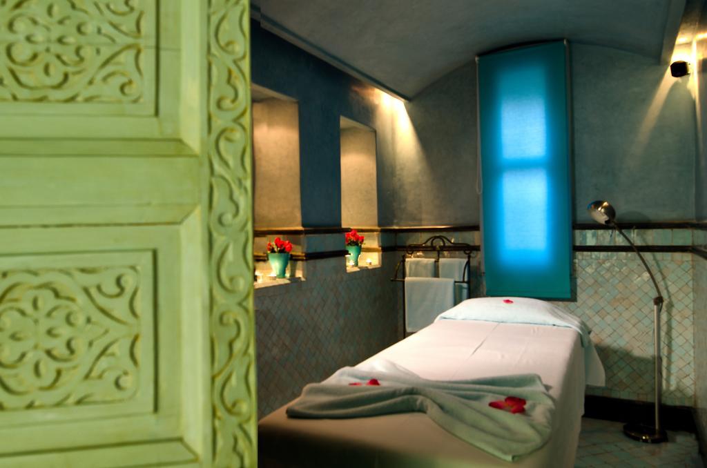 Tigmiza Boutique Hotel & Spa Ouled Jelal Bagian luar foto A treatment room at the Bvlgari Spa