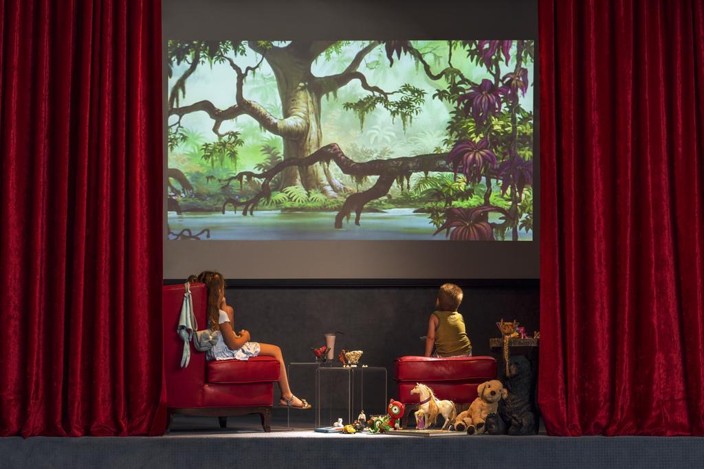 Tigmiza Boutique Hotel & Spa Ouled Jelal Bagian luar foto The 2008 version of the film, shown in the home theater of the 2008 Blu-Ray release
