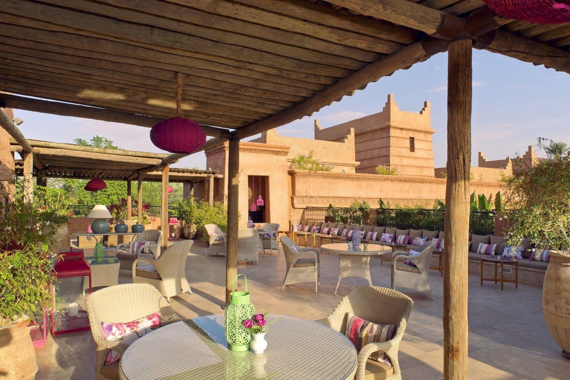 Tigmiza Boutique Hotel & Spa Ouled Jelal Bagian luar foto The hotel's rooftop terrace